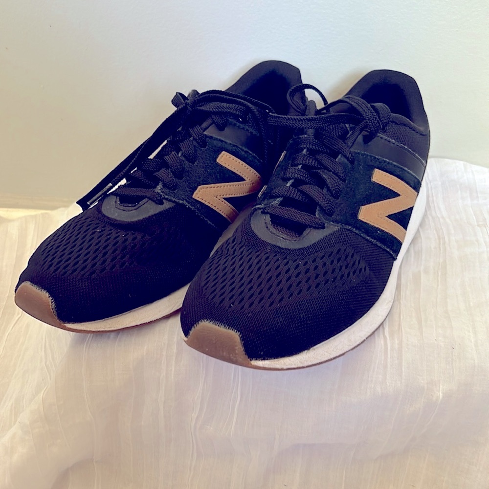 New Balance 24 V1 Sneakers. Black Tan. (Men Size 10; EU 44).